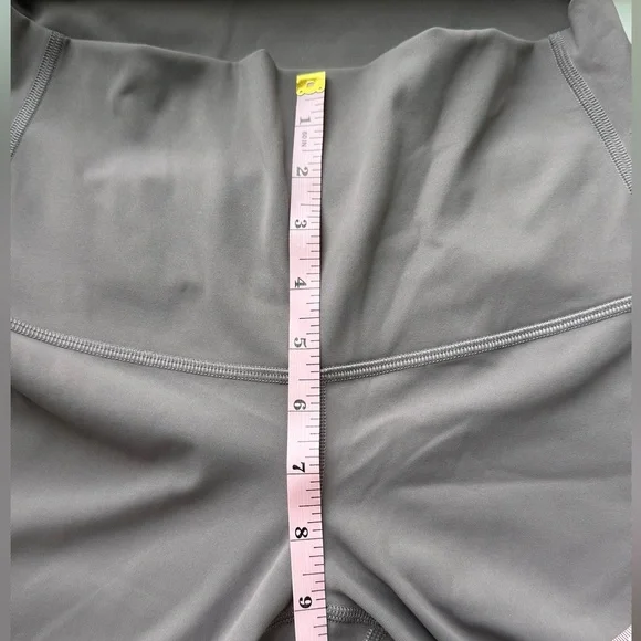 Lululemon Gray Wunder Under Mesh  Panel High-Rise Crop size 6 - Picture 6 of 7